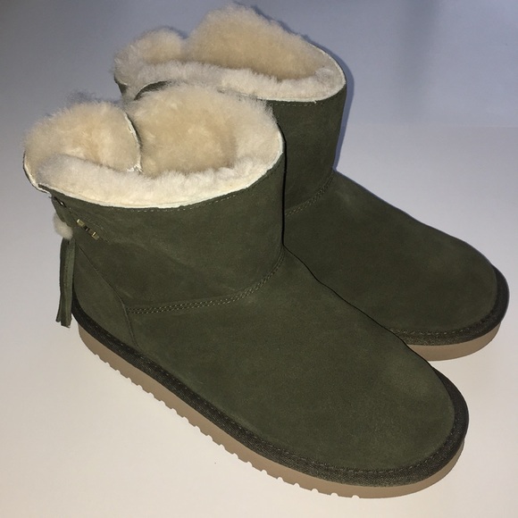 hunter green ugg boots